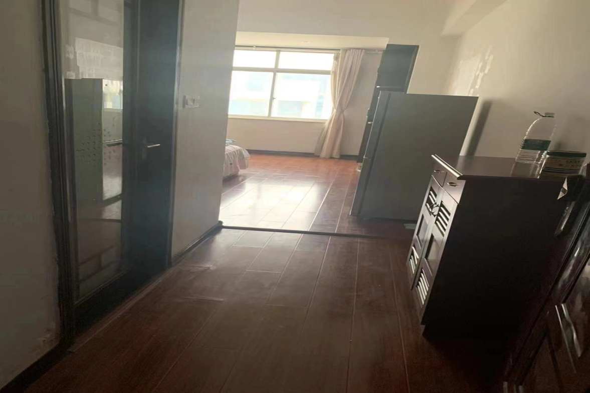 鹏泰国际 1室1厅1卫 1000.0元/月 鹏泰国际 1室1厅1卫 1000.0元/月室内图