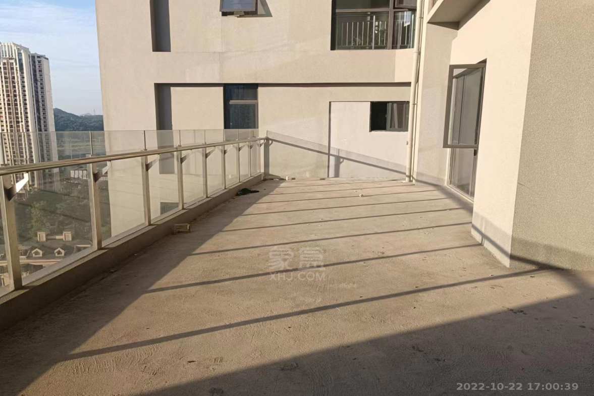 朗廷览江  1室1厅11卫    950.0元/月室内图