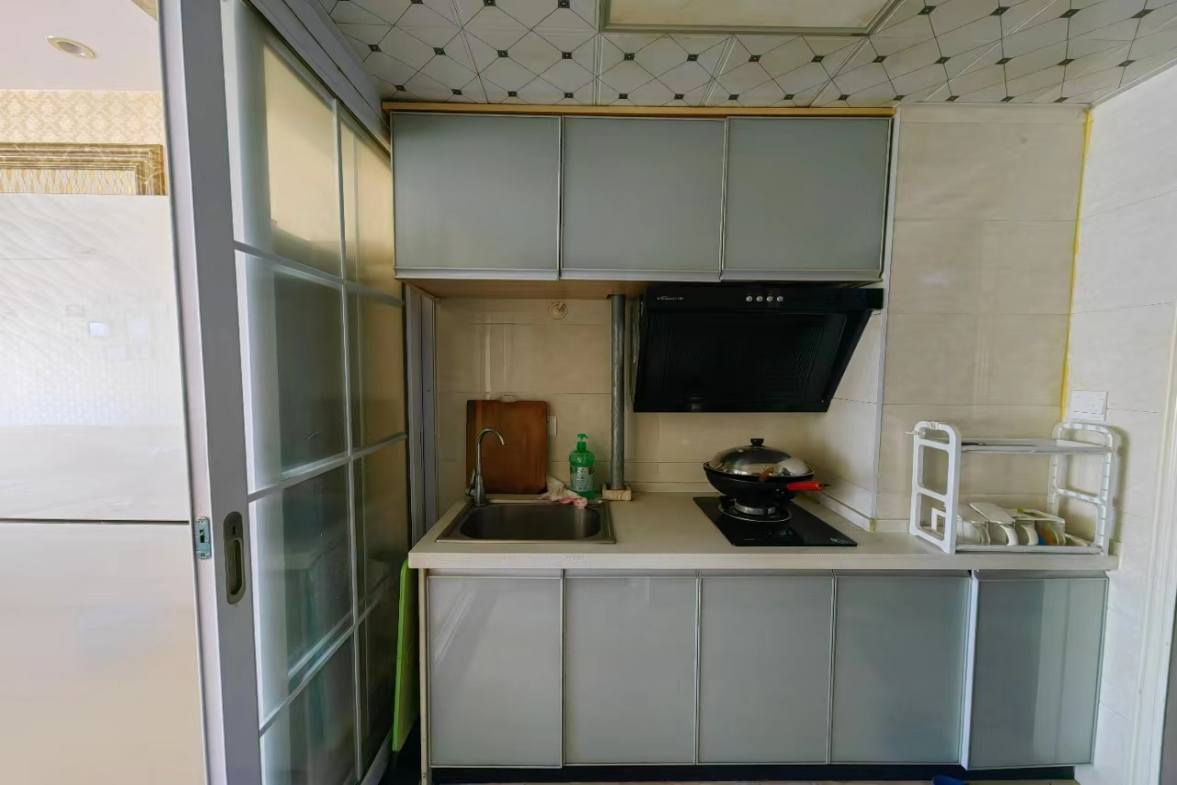 云顶上品  1室1厅1卫   1200.00元/月室内图