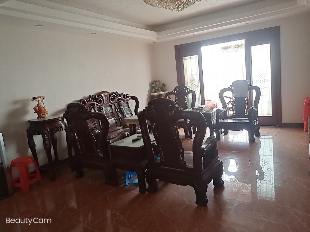 水木华庭  4室3厅4卫    120.0万