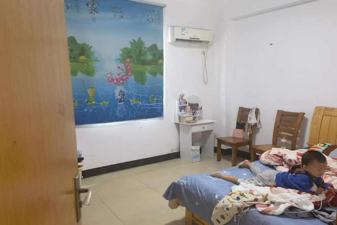 大桃路鑫桃苑安置小区  3室2厅2卫   36.80万室内图