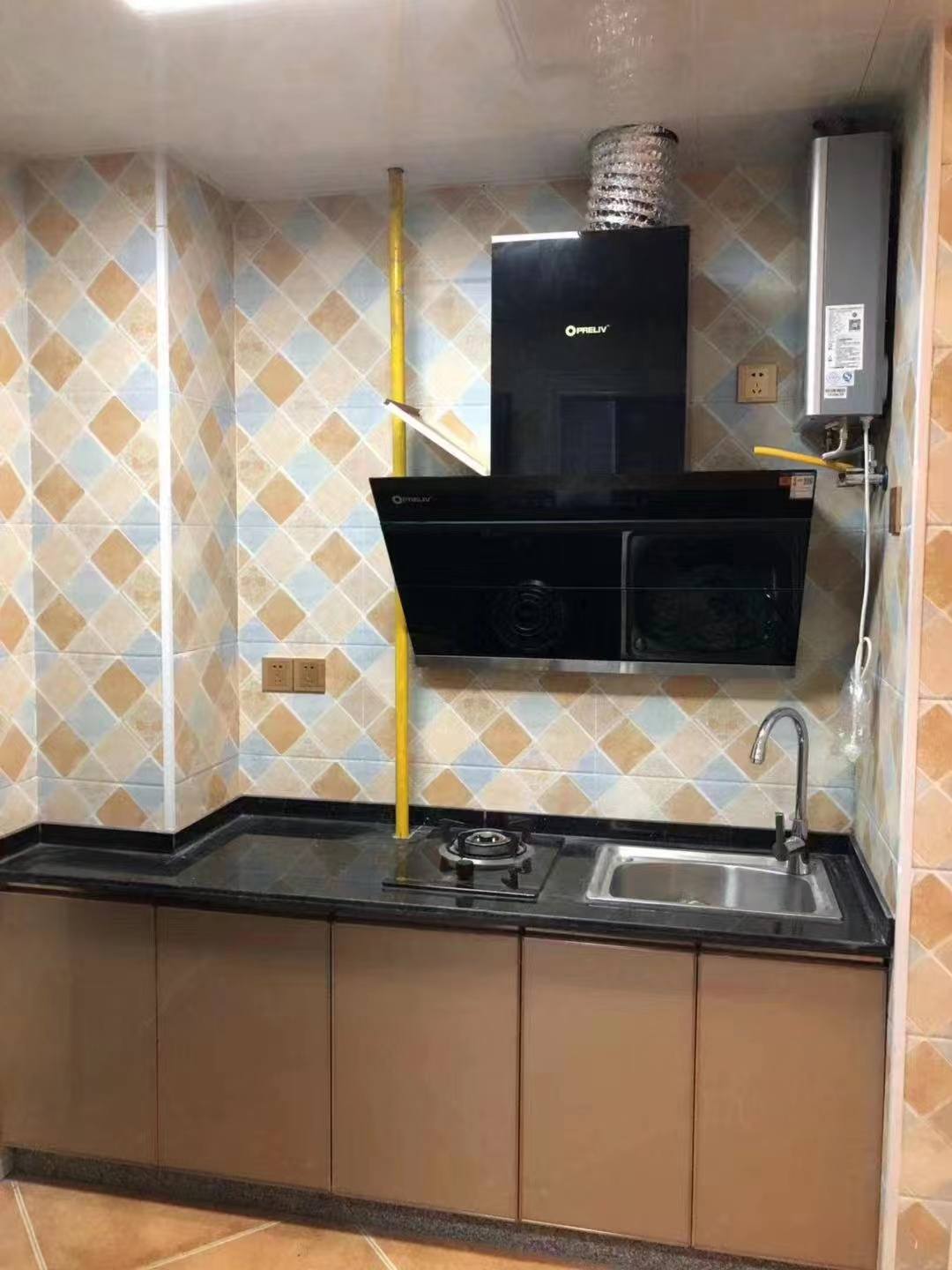 康城上品  1室1厅1卫   1000.00元/月室内图