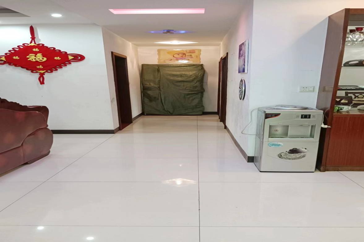 五江建材城  3室2厅2卫    50.0万 五江建材城  3室2厅2卫    50.0万室内图