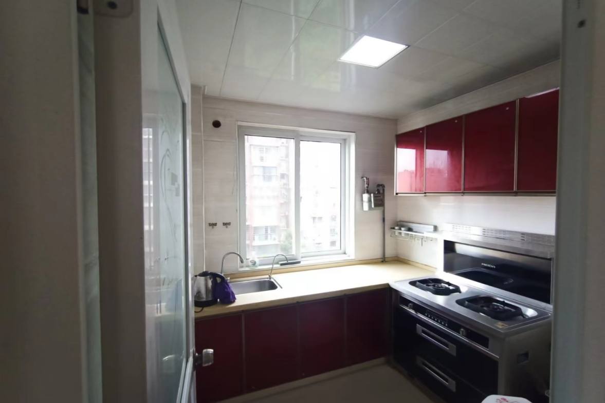 柳都水语 1室1厅1卫 1800.00元/月 柳都水语 1室1厅1卫 1800.00元/月室内图