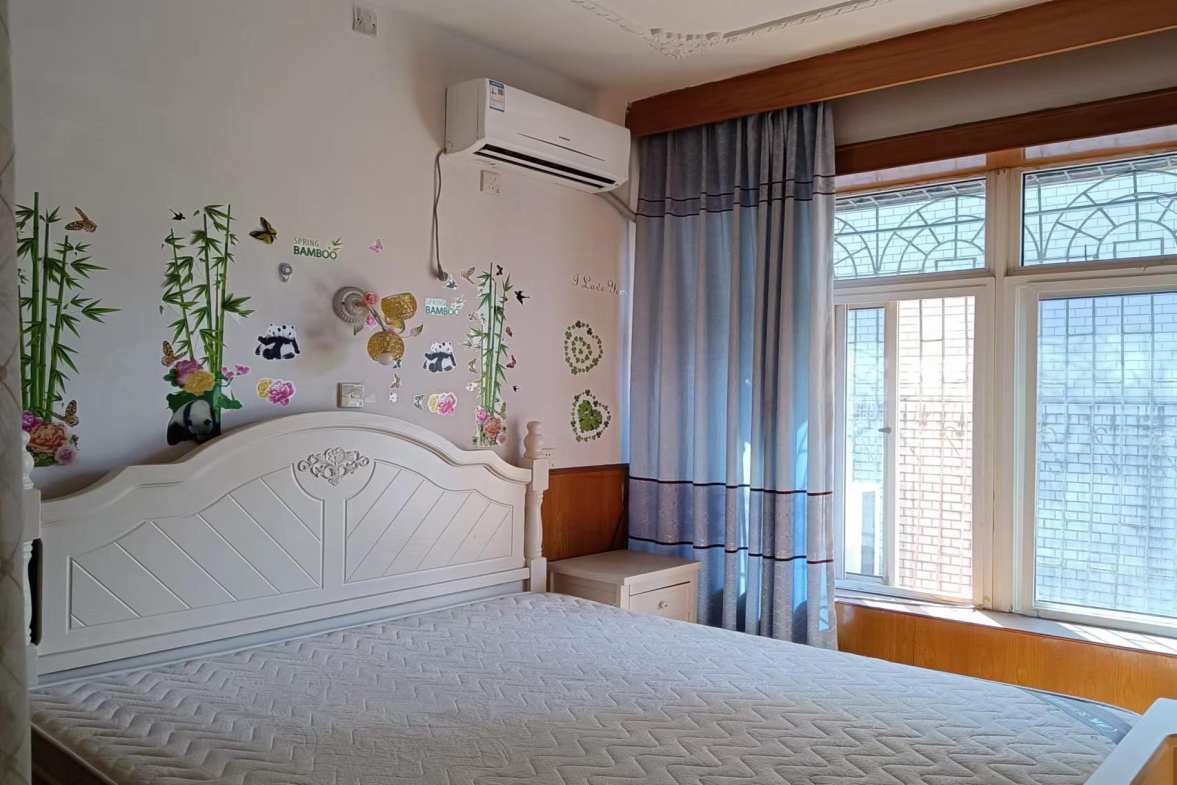 中国银行娄底分行家属楼  4室1厅1卫   1000.00元/月室内图