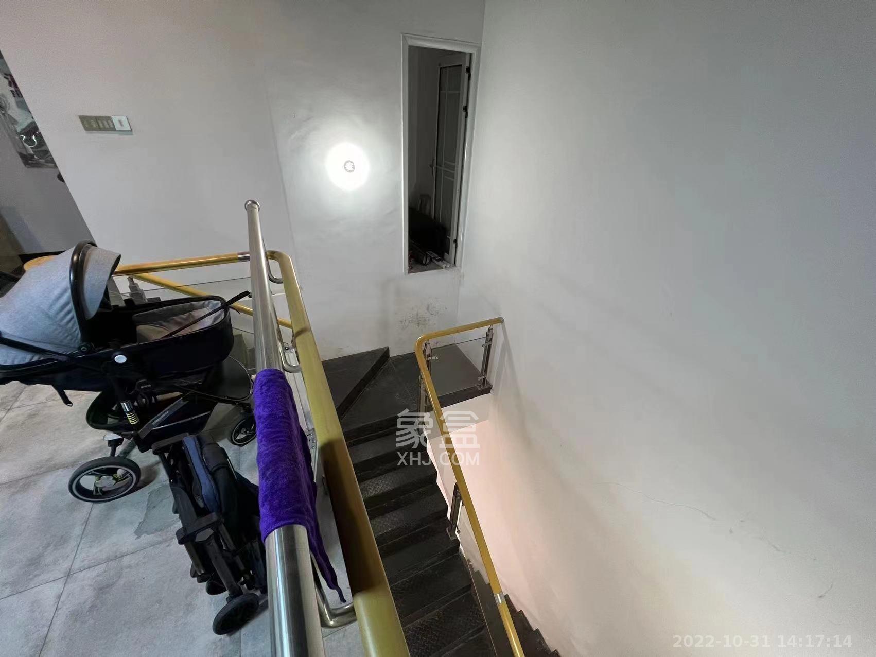 恒大国际广场   103.64㎡      5500.0元/月室内图