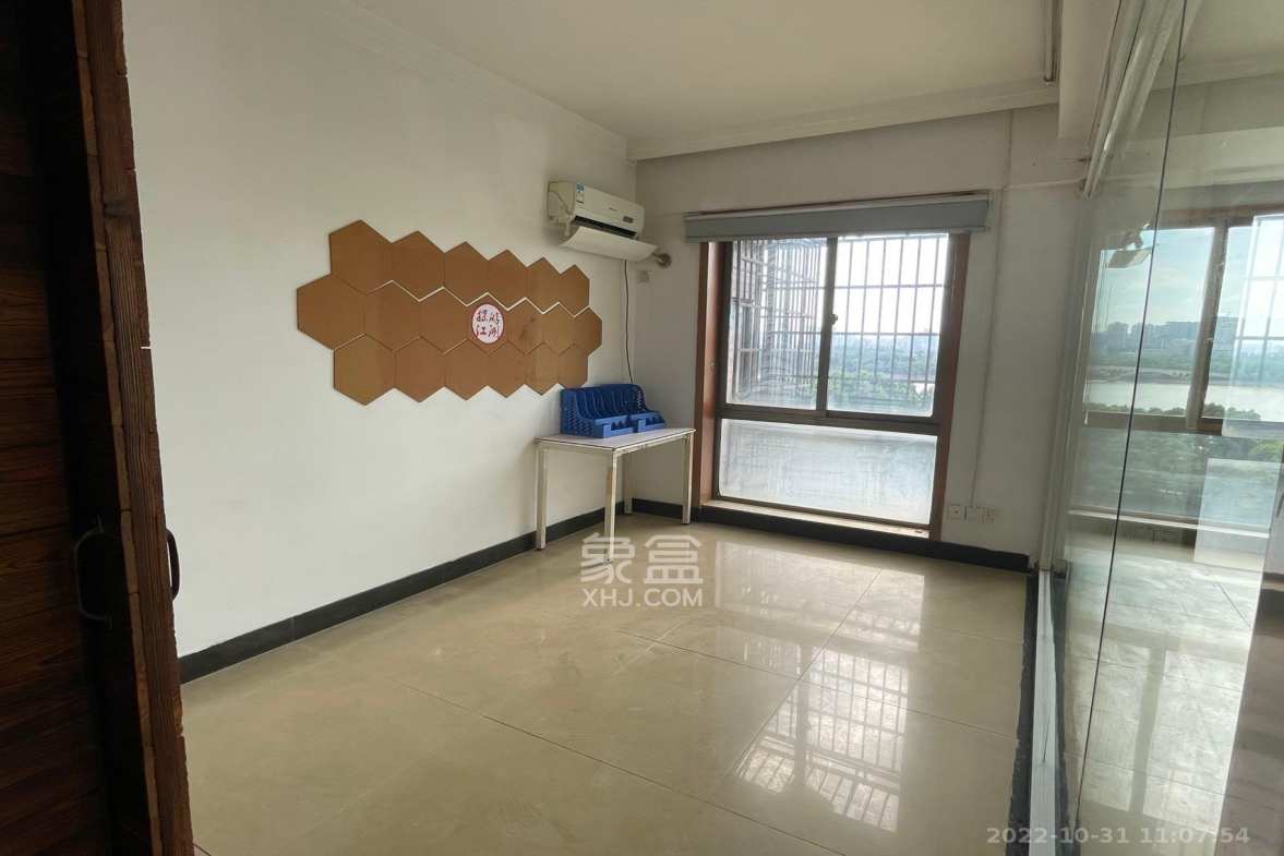 欧陆经典  3室2厅2卫    5000.0元/月室内图