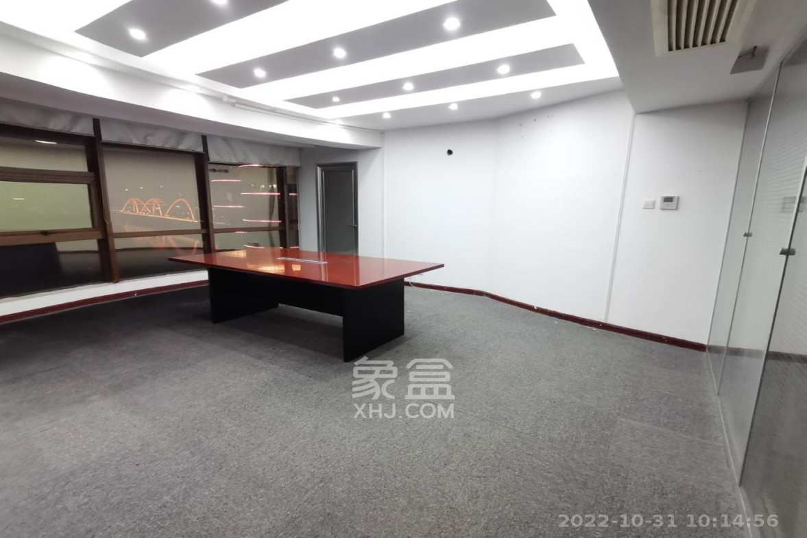 湘江世纪城富湾国际  5室2厅1卫    11500.0元/月室内图