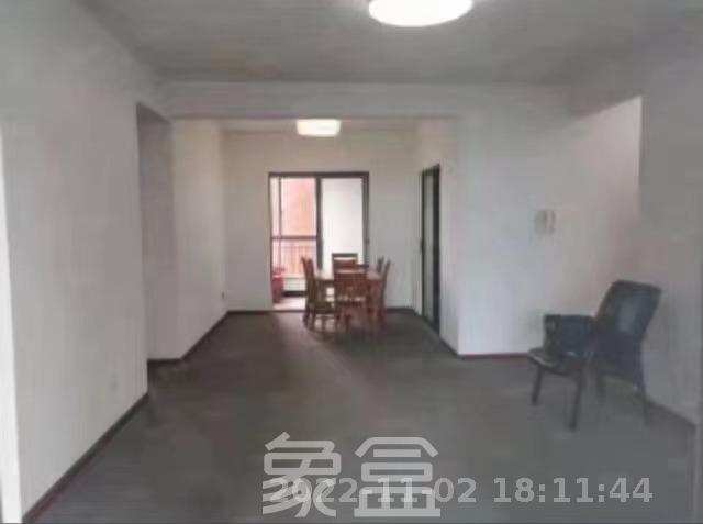 上海城小区  4室2厅2卫    2700.0元/月室内图
