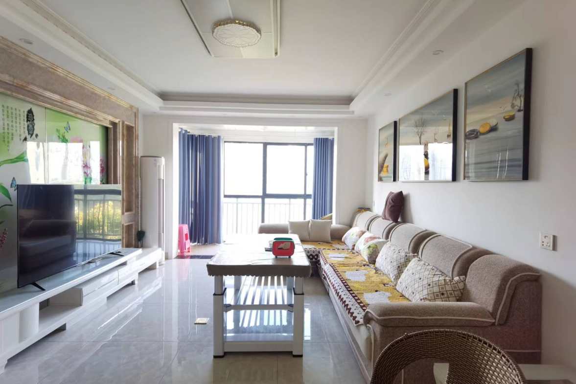 湾田家园 3室2厅2卫 2400.00元/月 湾田家园 3室2厅2卫 2400.00元/月室内图