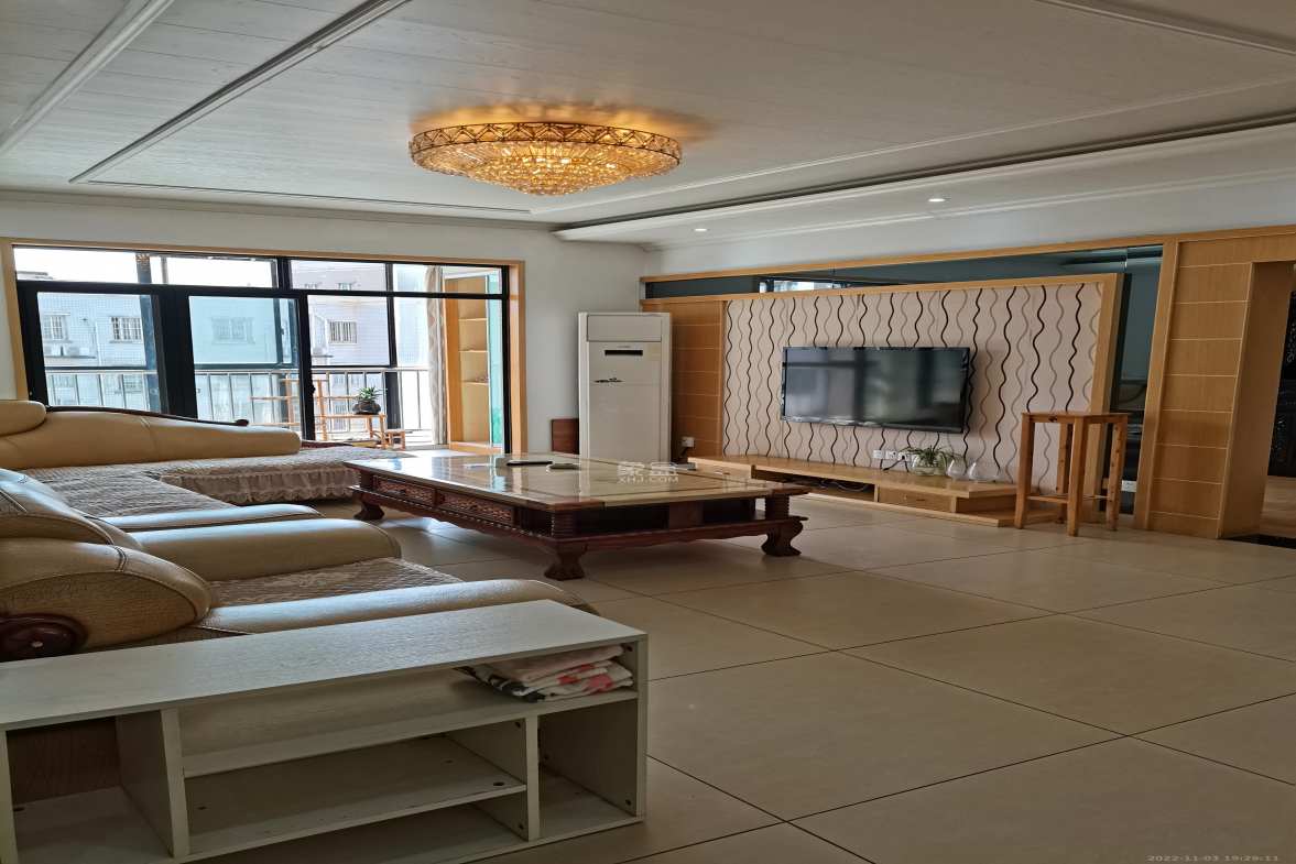 湘诚嘉园  3室2厅2卫    2900.0元/月室内图