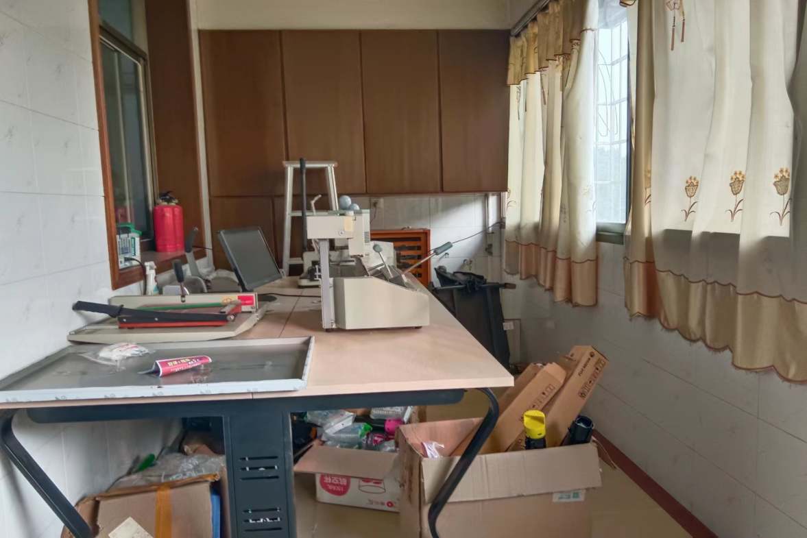 城市学院朝阳校区  4室2厅2卫   69.80万室内图