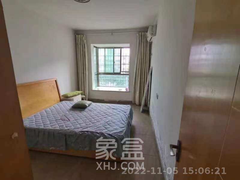 麓谷加州阳光 3室2厅2卫 2800.0元/月 麓谷加州阳光 3室2厅2卫 2800.0元/月室内图