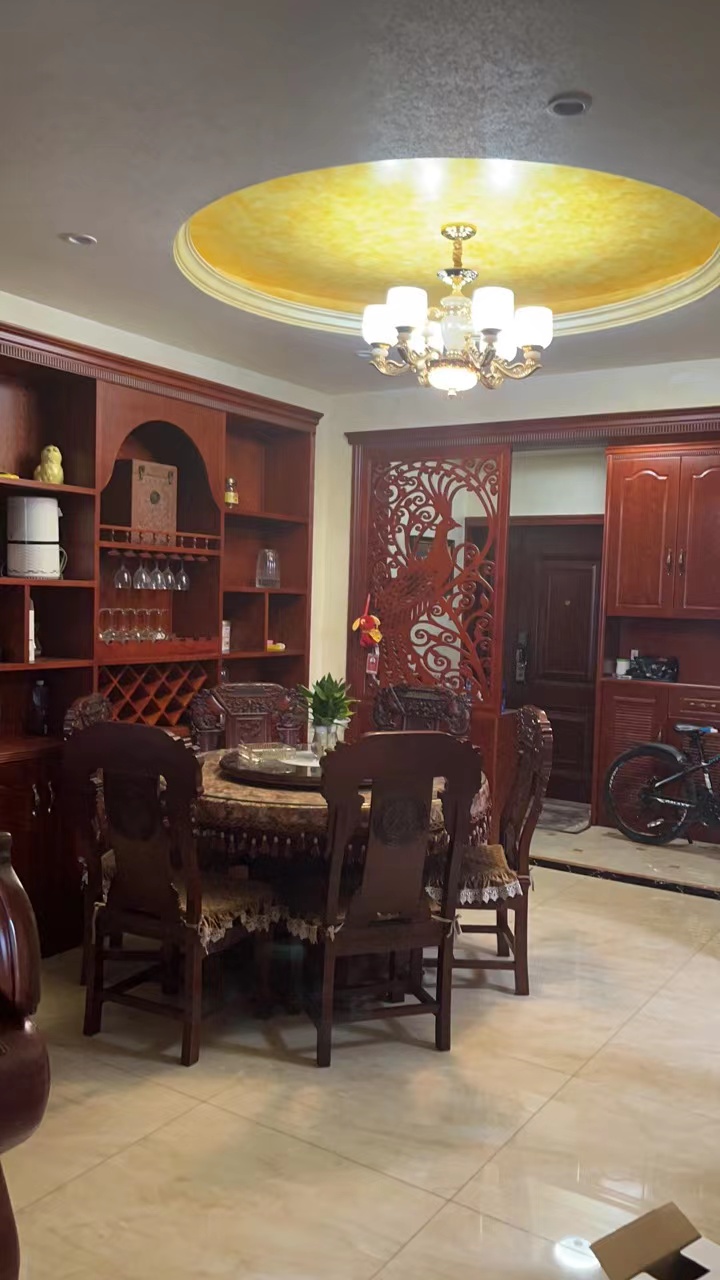 大汉龙苑  3室2厅2卫   87.00万