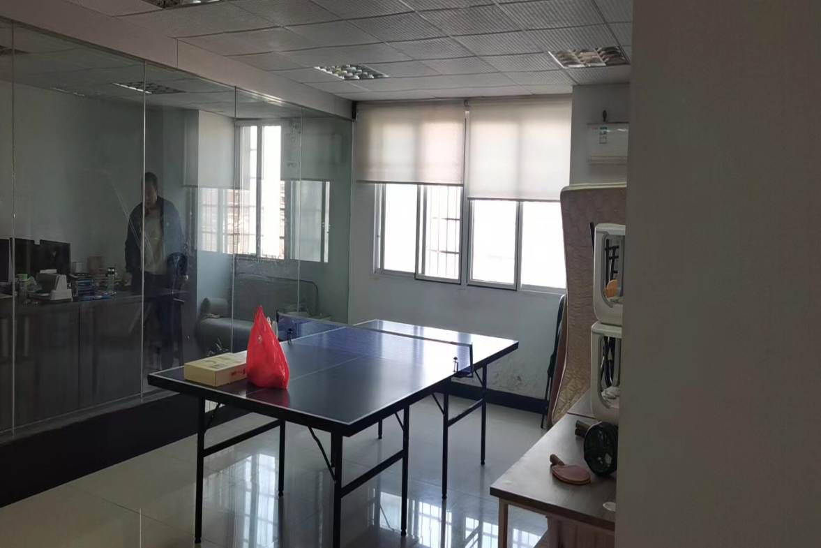 鸿都苑  4室2厅2卫    82.8万室内图1