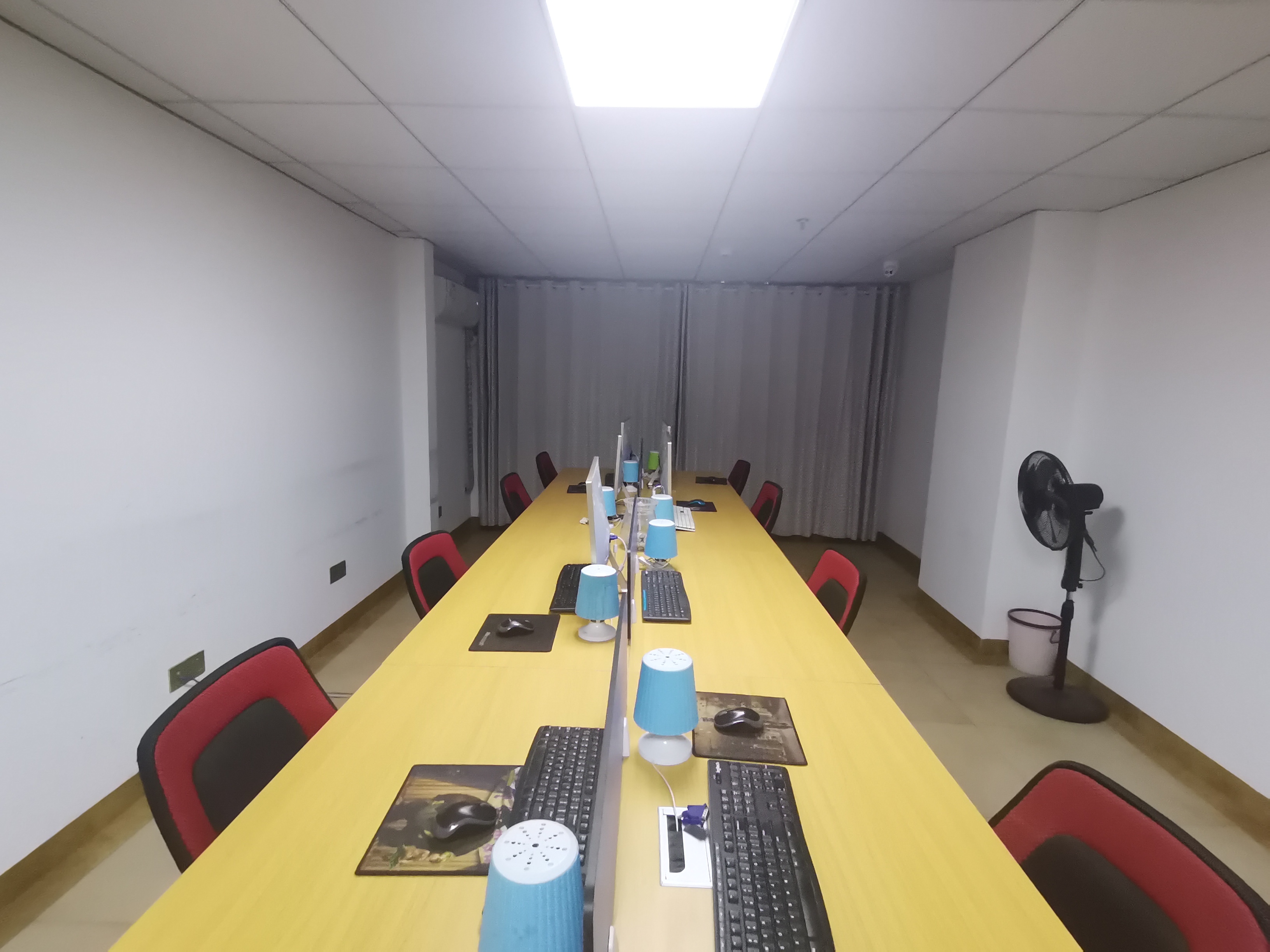 九圆大厦   200.0㎡      5500.0元/月室内图