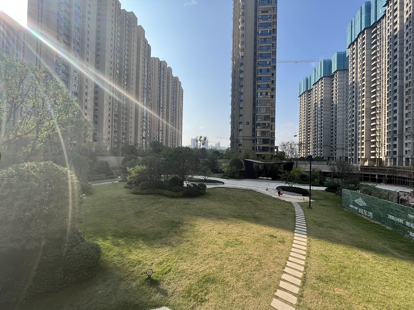 阳光城尚东湾青柠园  3室2厅1卫    1800.0元/月小区图