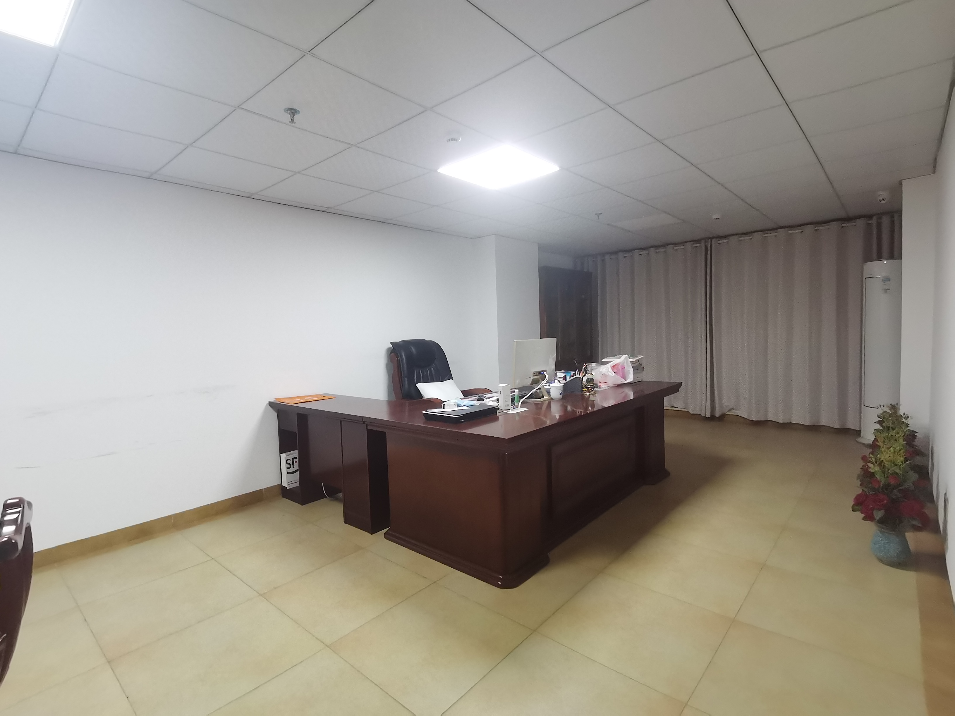 九圆大厦   200.0㎡      5500.0元/月室内图