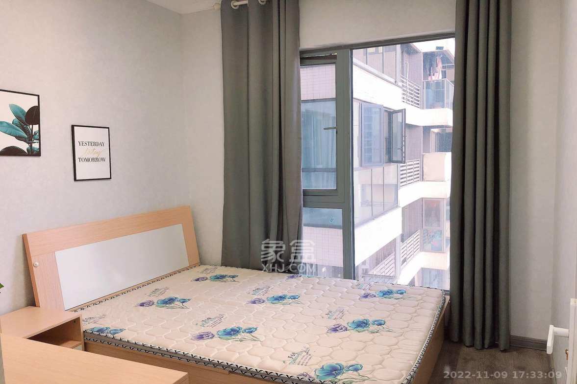 保利天禧D区  2室2厅1卫    3200.0元/月室内图