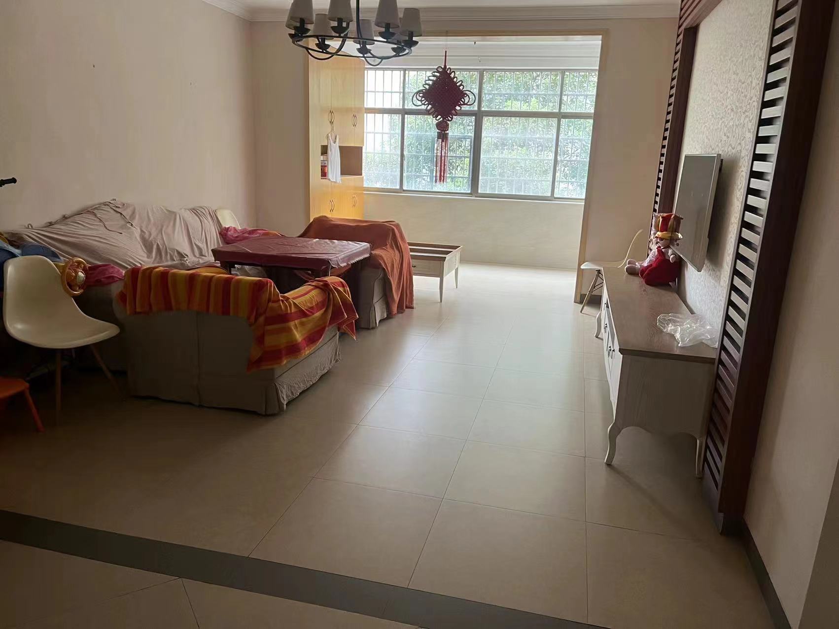 香山红叶  3室2厅1卫   68.80万