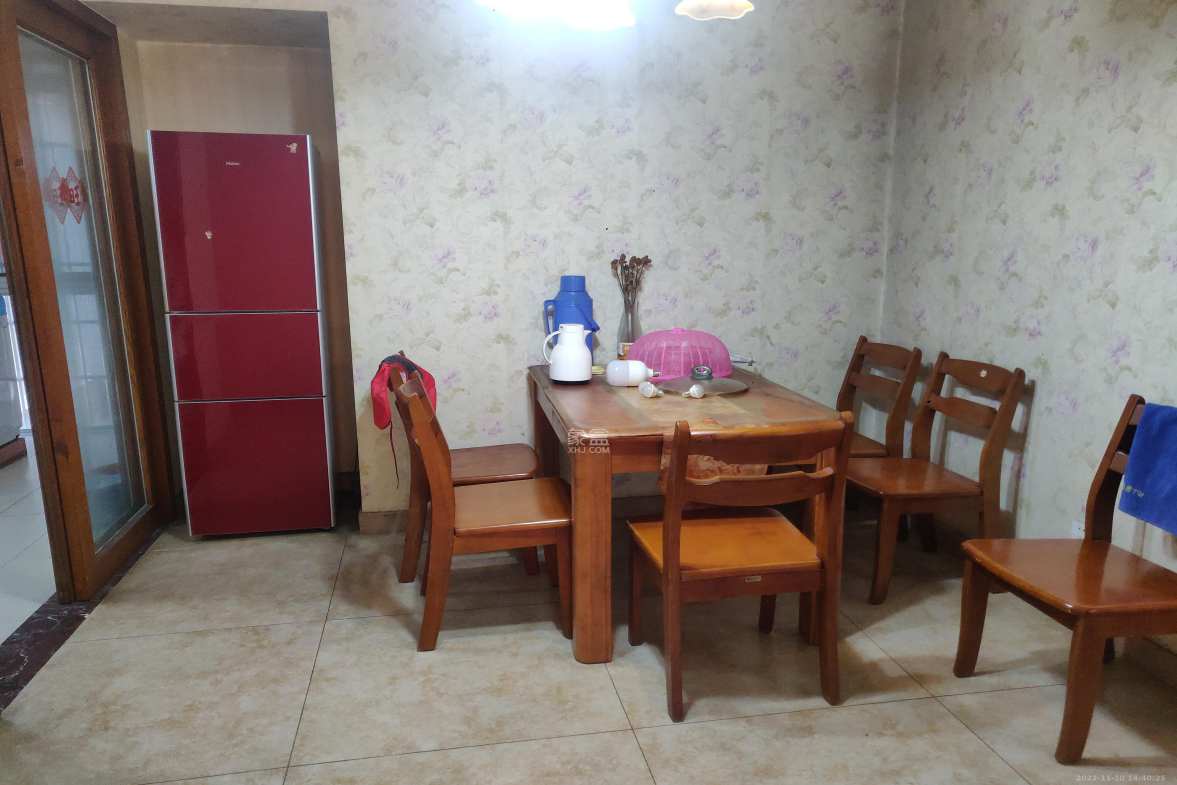 锦璨家园 3室2厅2卫 2200.00元/月 锦璨家园 3室2厅2卫 2200.00元/月室内图