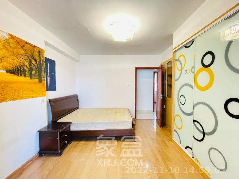 中国铝业单位宿舍  3室1厅1卫   4300.00元/月室内图