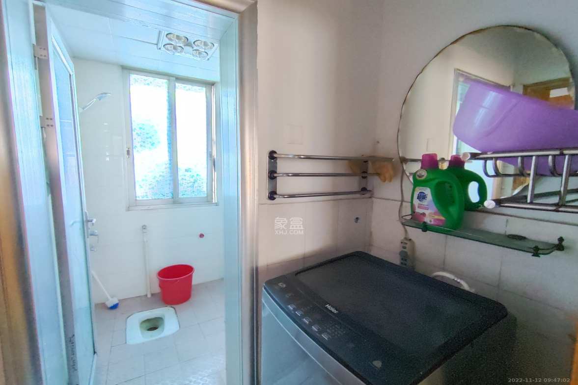 芙蓉农贸教师公寓 3室2厅1卫 1300.00元/月 芙蓉农贸教师公寓 3室2厅1卫 1300.00元/月室内图