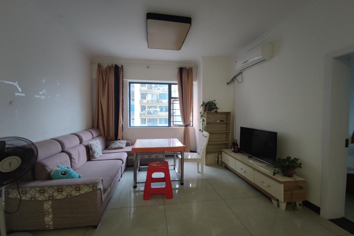 百弘学府城 2室2厅1卫 1500.0元/月 百弘学府城 2室2厅1卫 1500.0元/月室内图