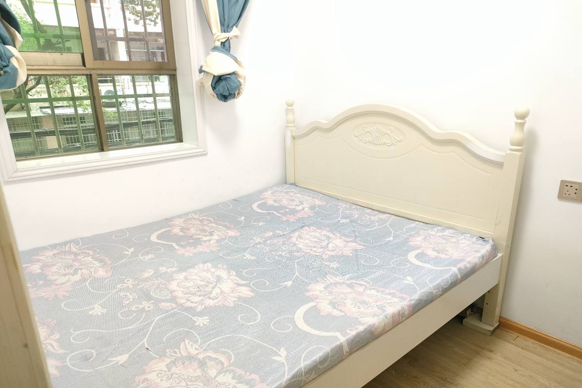 梓园社区(麻纺厂宿舍)  2室1厅1卫   800.00元/月室内图