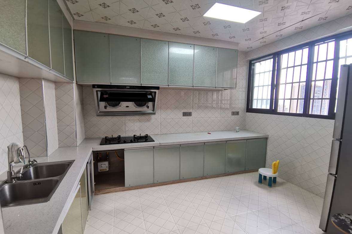 大同芙蓉  3室2厅2卫   2200.00元/月室内图