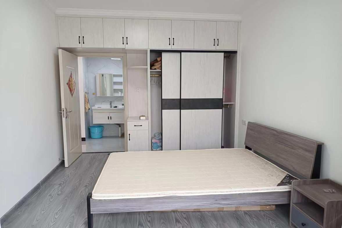 城南映像 3室2厅2卫 66.0万 城南映像 3室2厅2卫 66.0万室内图