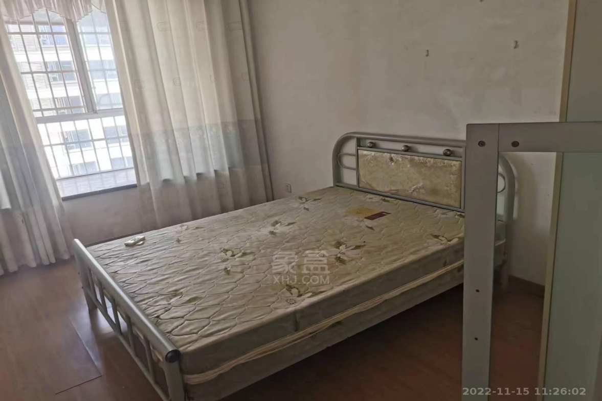 东湖小区  3室2厅1卫   1500.00元/月室内图
