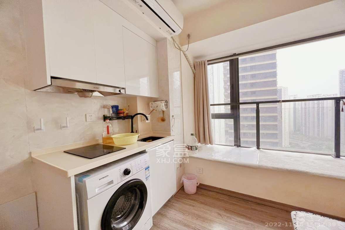 卓越浅水湾  1室1厅1卫    1400.0元/月室内图1