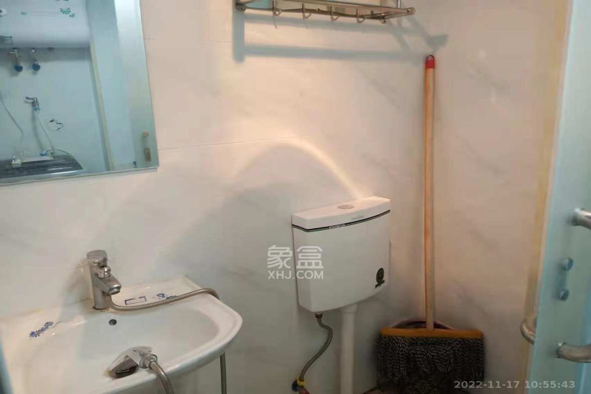 金富星城  3室2厅1卫   1000.00元/月室内图