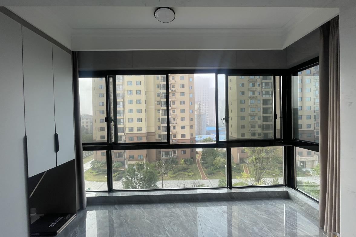 天邦海弘轩 3室2厅2卫 2500.00元/月 天邦海弘轩 3室2厅2卫 2500.00元/月室内图