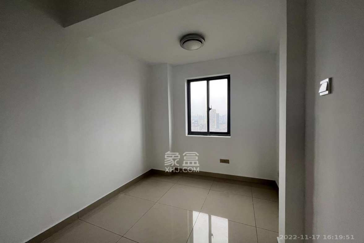 上海城小区 4室2厅2厨1卫 3000.00元/月室内图