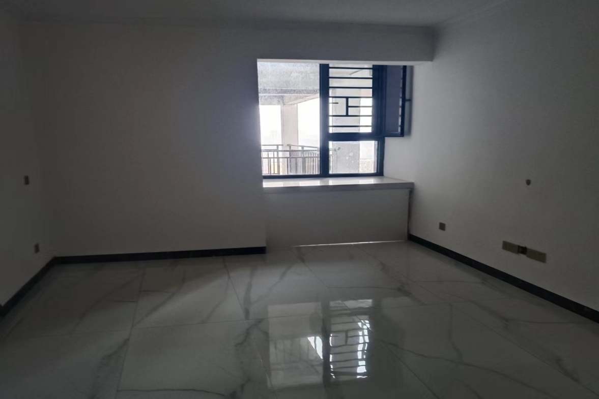 金色阳光  2室1厅1卫    28.8万 金色阳光  2室1厅1卫    28.8万室内图