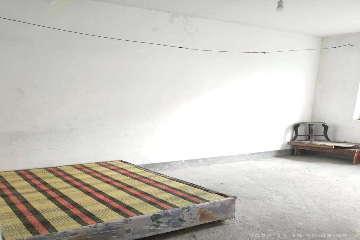 中南汽车世界 3室2厅1卫 1100.00元/月 中南汽车世界 3室2厅1卫 1100.00元/月室内图