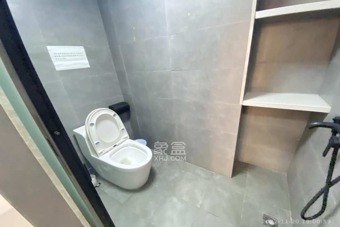 YO领域(领御大厦) 1室1厅1卫 2500.0元/月 YO领域(领御大厦) 1室1厅1卫 2500.0元/月室内图