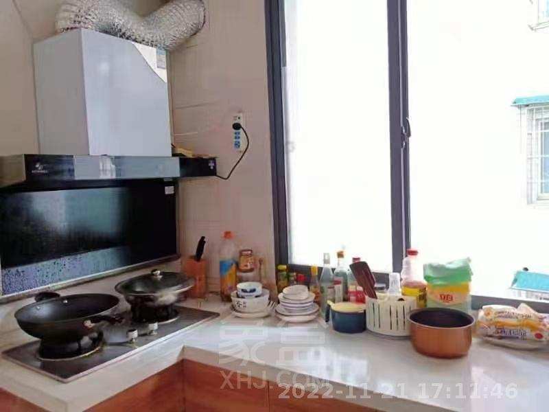 东方花园  1室1厅1卫   1500.00元/月室内图