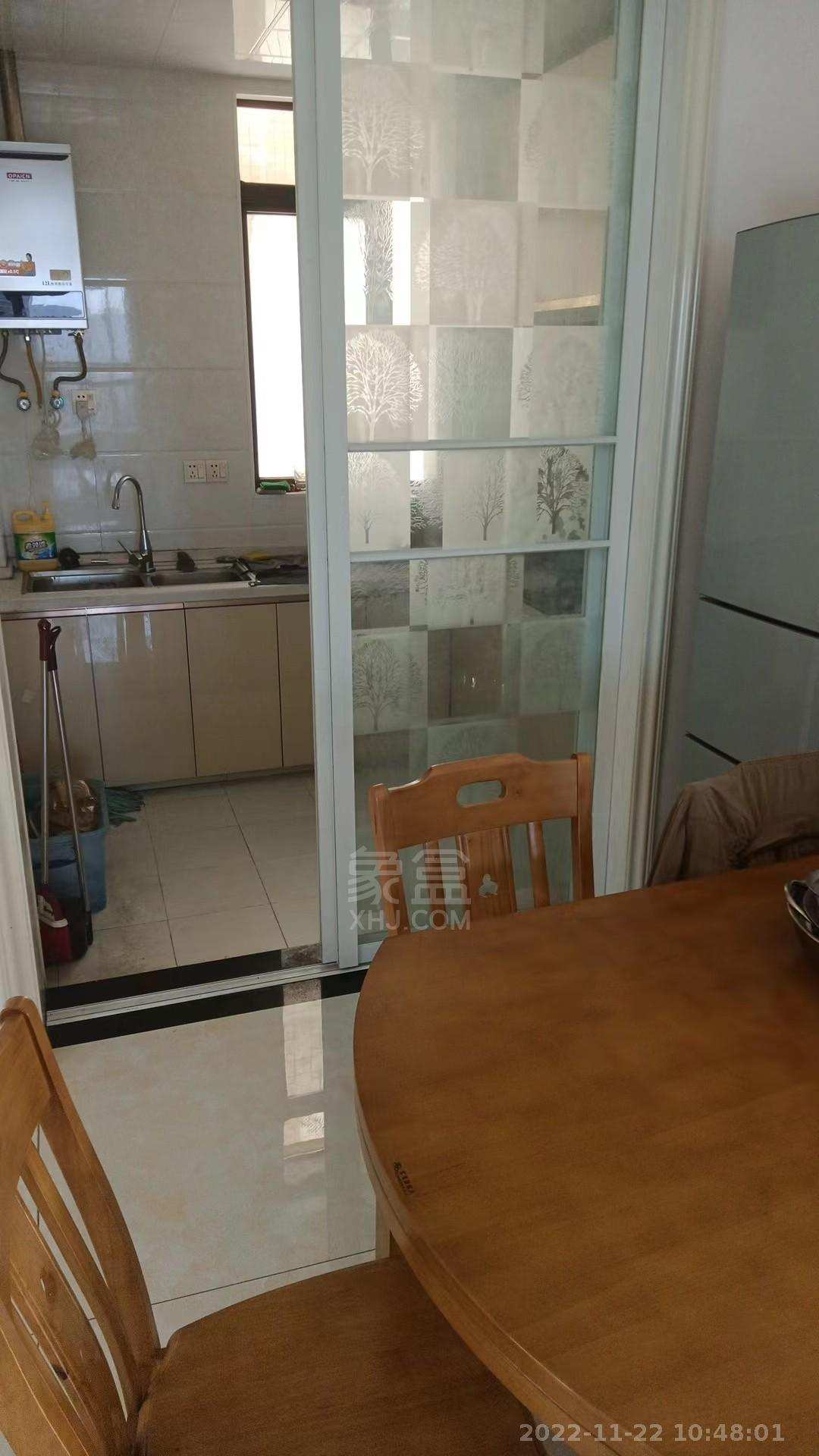 天泰家园  3室1厅1卫   1800.00元/月室内图