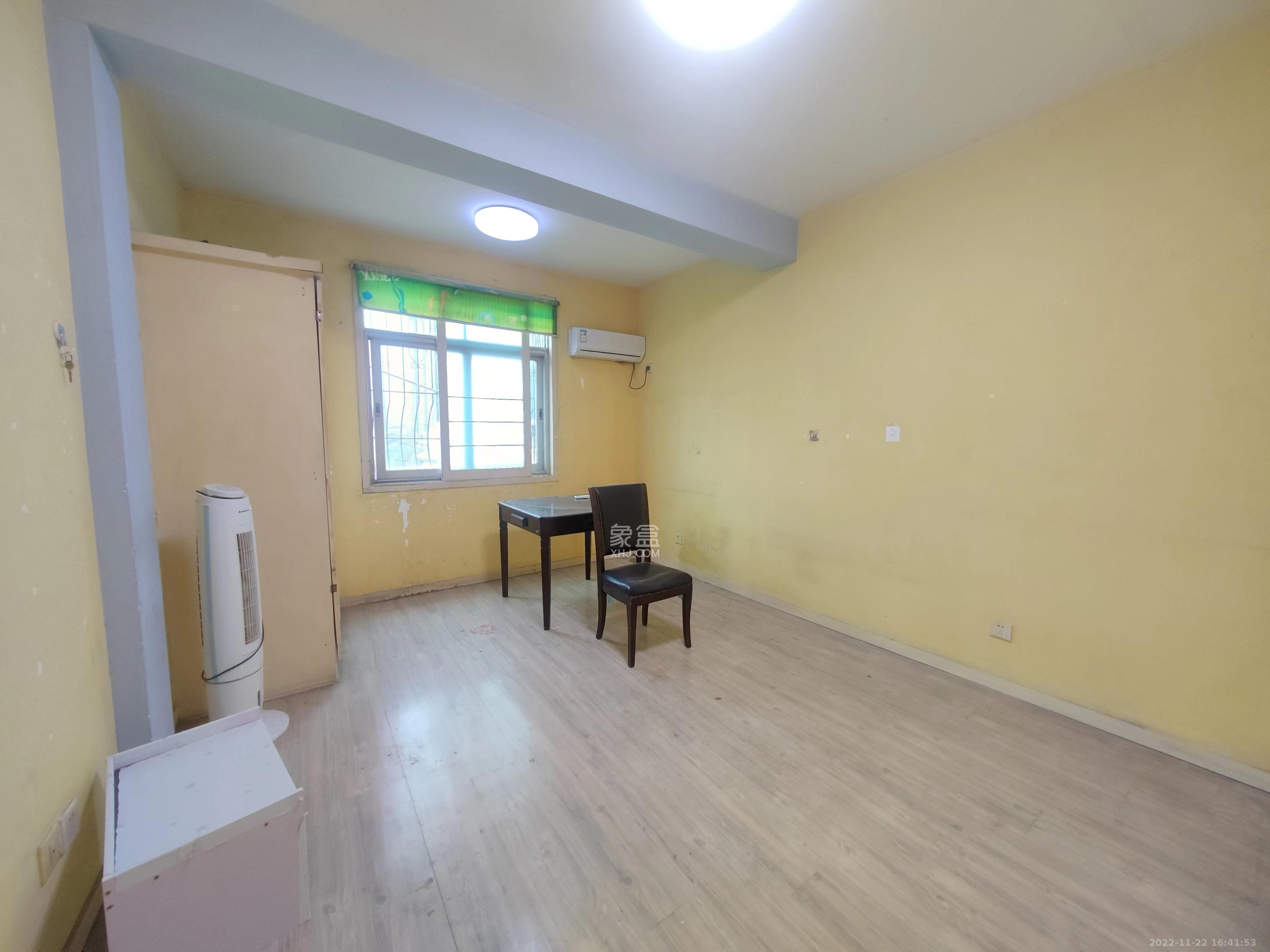 虹嘉花园(虹嘉园小区) 3室2厅2卫 3000.0元/月