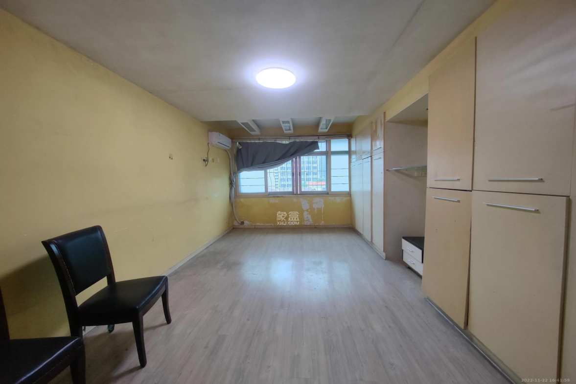 虹嘉花园(虹嘉园小区) 3室2厅2卫 3000.0元/月 虹嘉花园(虹嘉园小区) 3室2厅2卫 3000.0元/月室内图