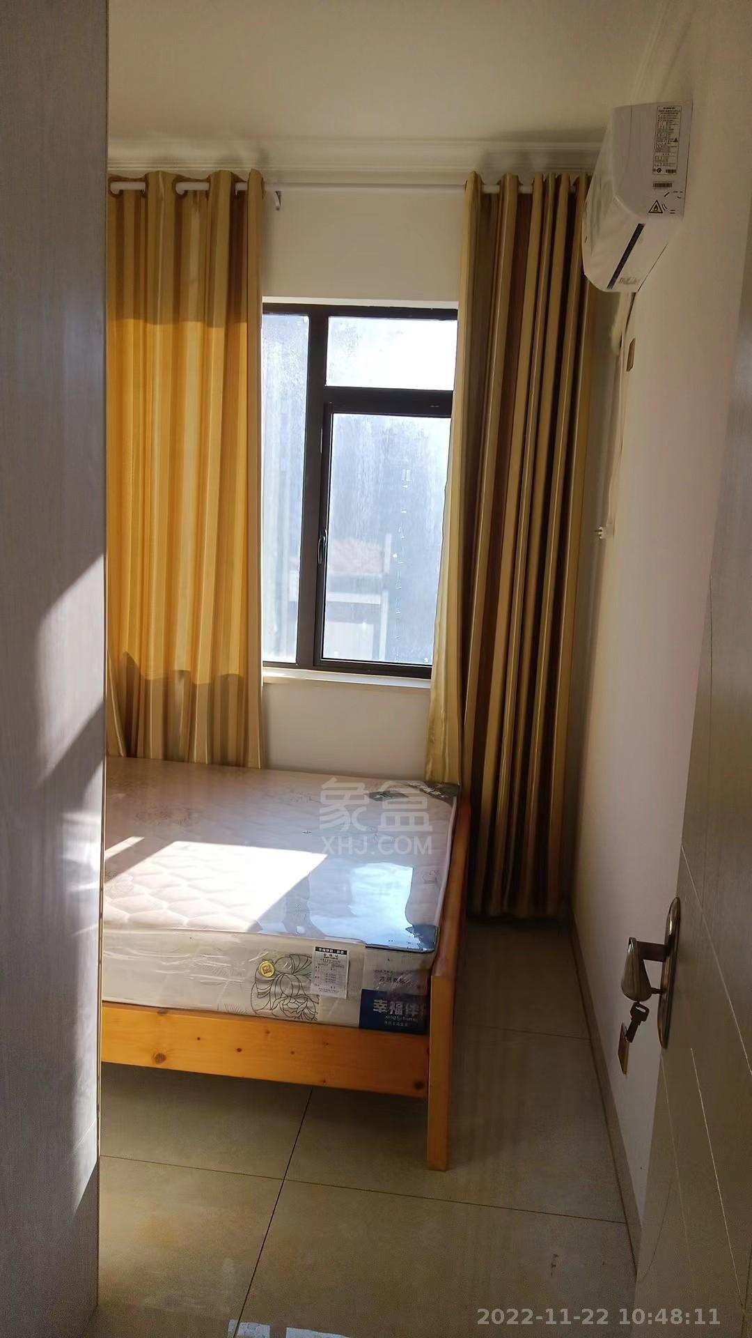 天泰家园  3室1厅1卫   1800.00元/月室内图