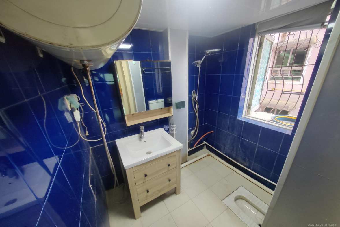 虹嘉花园(虹嘉园小区) 3室2厅2卫 3000.0元/月 虹嘉花园(虹嘉园小区) 3室2厅2卫 3000.0元/月室内图