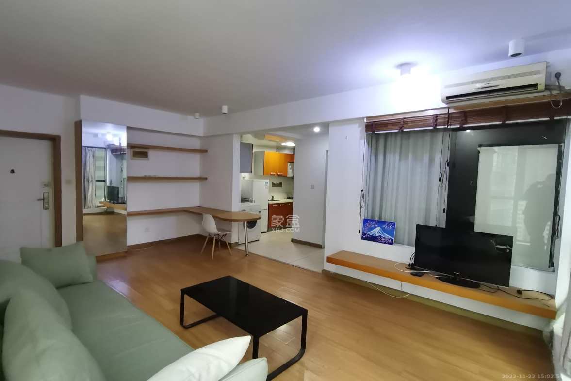 中天广场  1室1厅1卫    2400.0元/月室内图