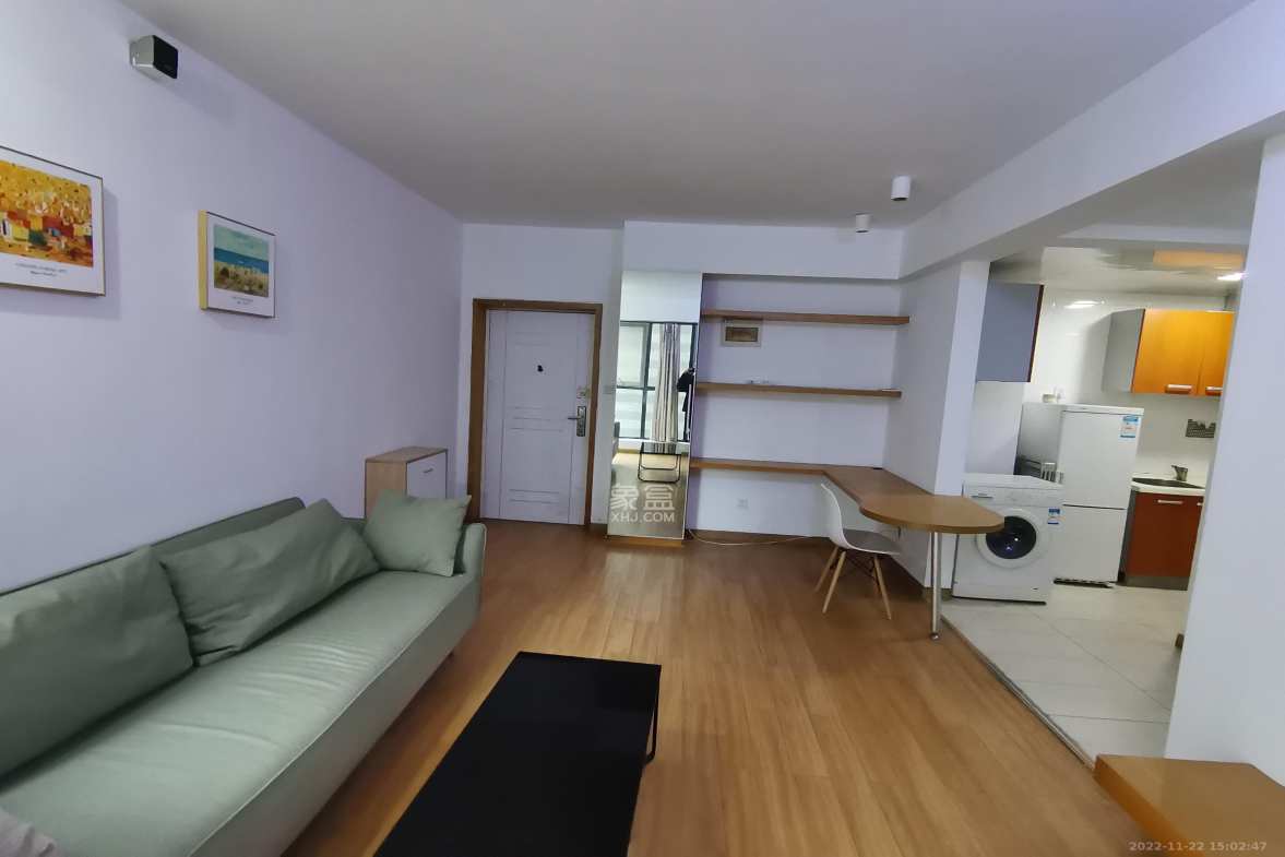 中天广场  1室1厅1卫    2400.0元/月室内图1