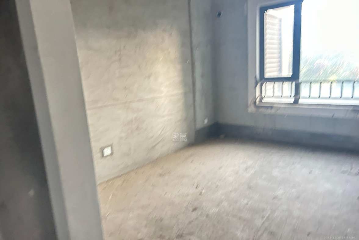 金茂梅溪湖  4室2厅2卫   3000.00元/月室内图