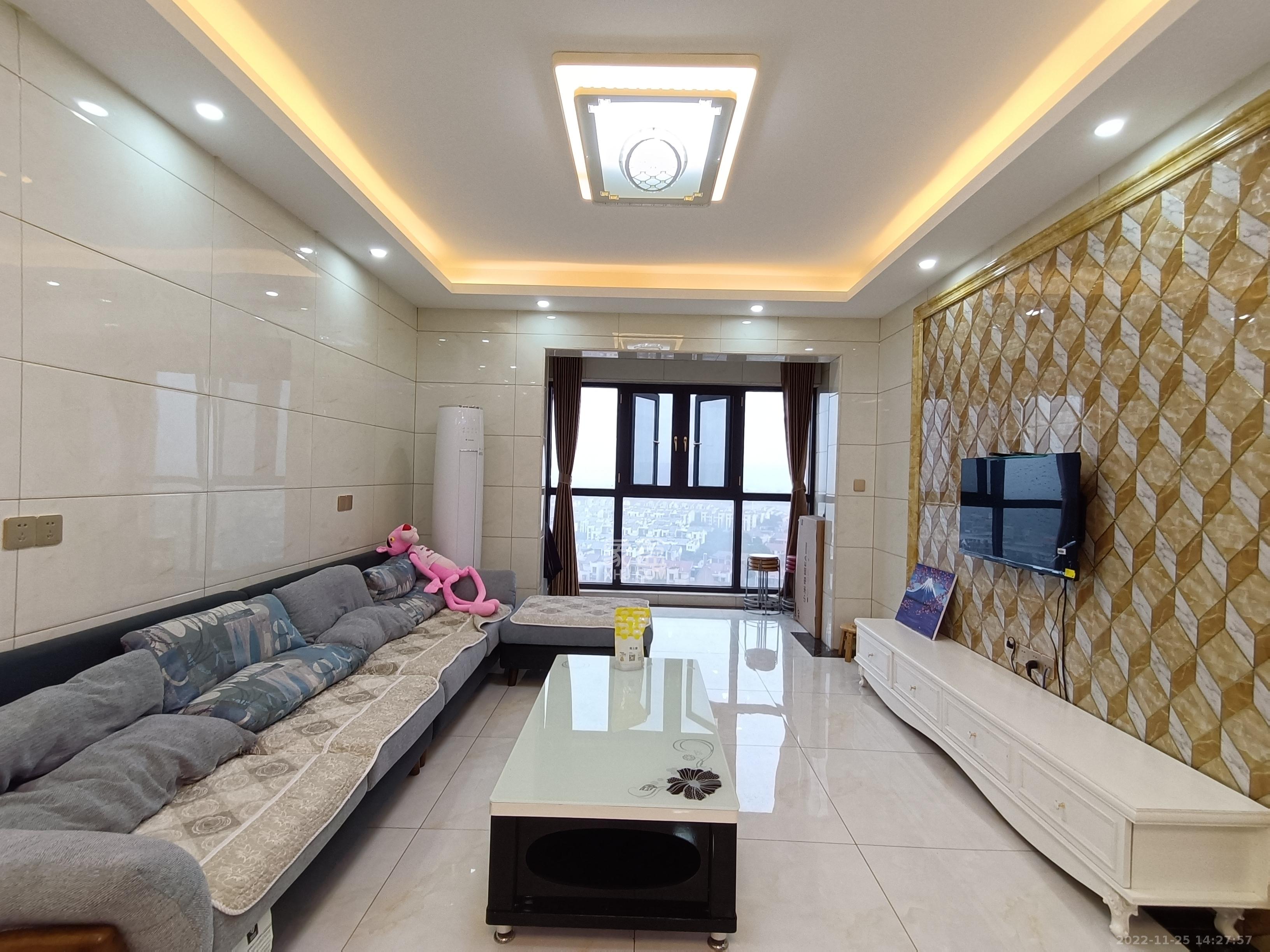 上实望府里 3室2厅1卫 2000.0元/月