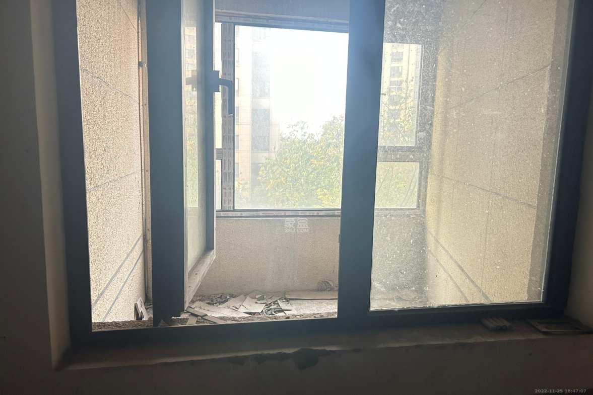 金茂梅溪湖  4室2厅2卫   3000.00元/月室内图